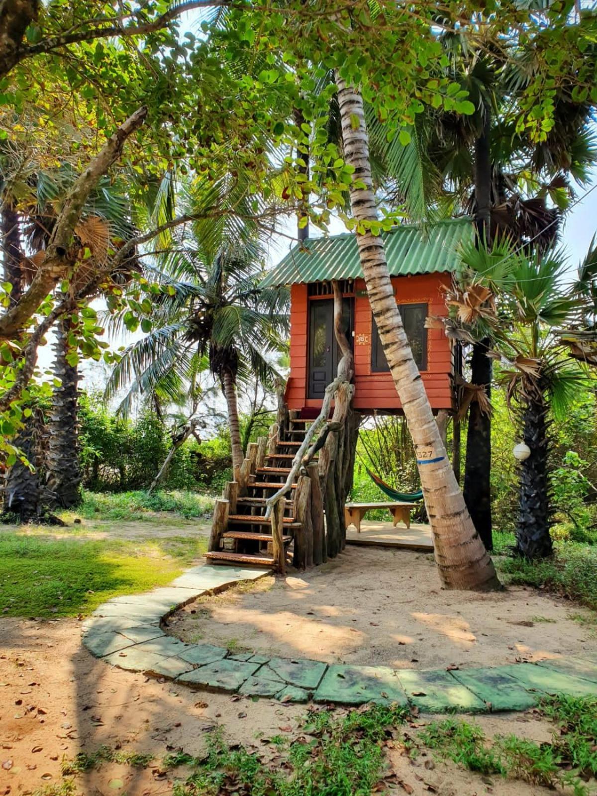 Light House Beach Hut Komari Exterior foto