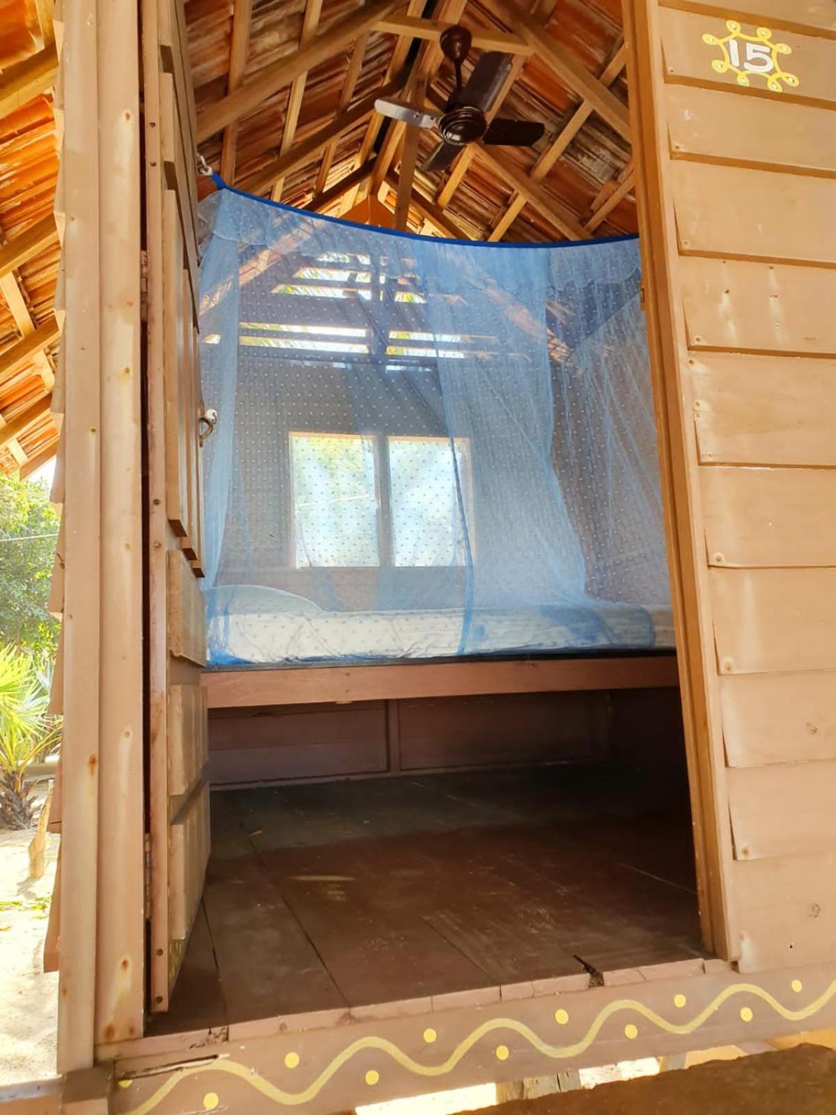 Light House Beach Hut Komari Exterior foto