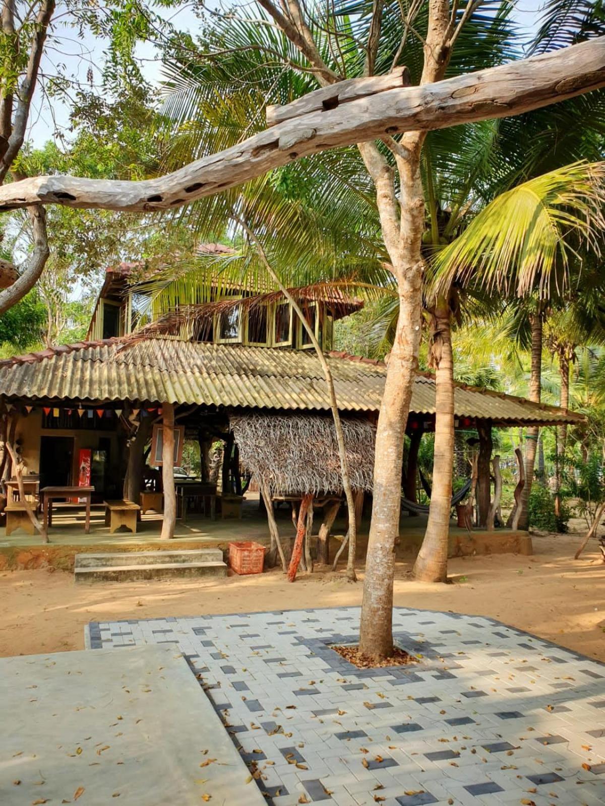 Light House Beach Hut Komari Exterior foto