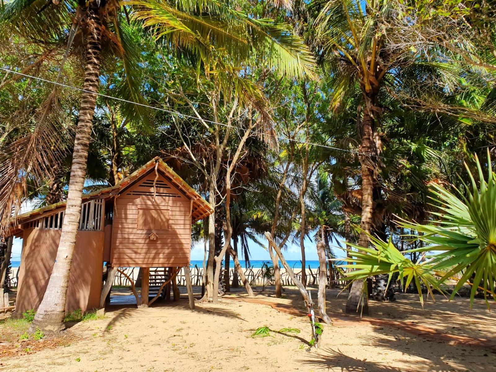 Light House Beach Hut Komari Exterior foto