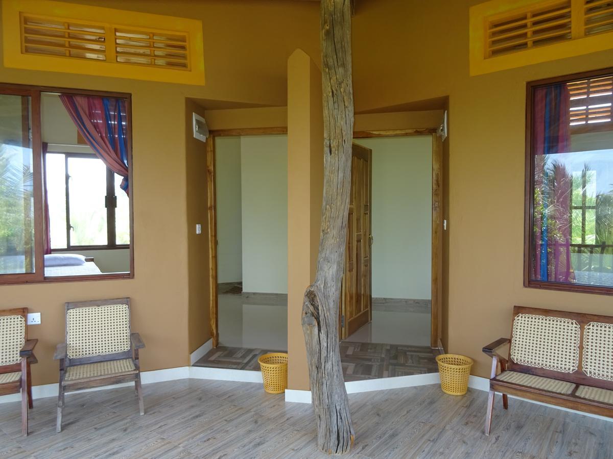 Light House Beach Hut Komari Exterior foto